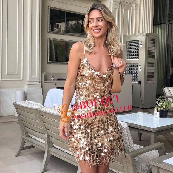 BLOGGERS FAV ZARA GOLDEN SEQUIN MINI DRESS - Picture 1 of 9